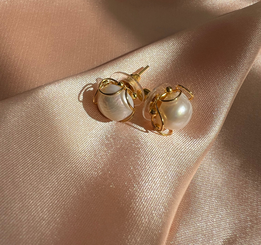 Darla Pearl Studs