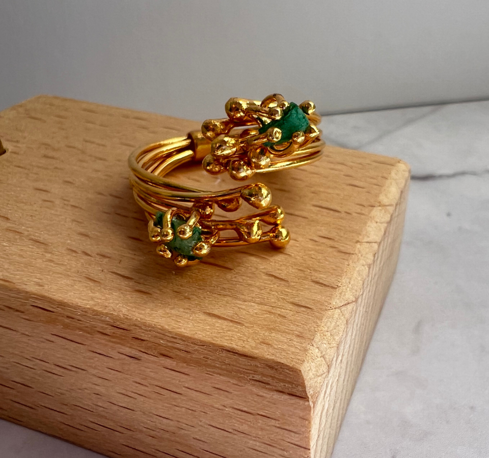 Nido Emerald Ring
