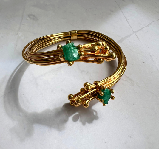 Nido Emerald Cuff