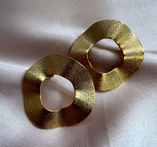 Serena Wave Hoops